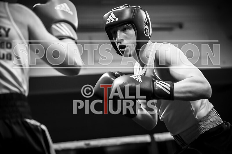 BOUT- 5 - Finn Walsh v Alix Watkins-56 - BOUT: 5 - Finn Walsh v Alix Watkins