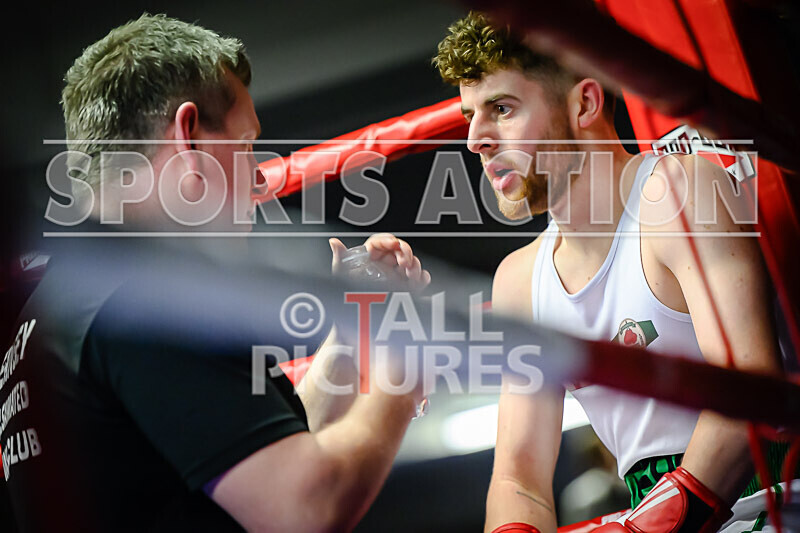 BOUT- 10 - Tom Teers v Shane Smith-32 - BOUT: 10 - Tom Teers v Shane Smith