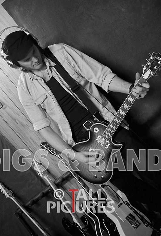 Teaspoonriverneck Studio Session-33_BW - TEASPOONRIVERNECK