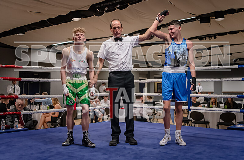 BOUT 3 - Arnie Watson v Curtis Jehu-20 - BOUT 3 - Arnie Watson v Curtis Jehu