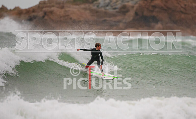 Surfing_01-11-2020-52 - SURFING AT VAZON BAY GUERNSEY