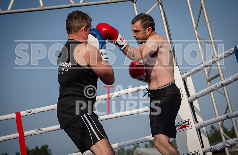 BOUT 8 - Roland -the Doc- Archer v -Dangerous- Trevor Morris-42 - BOUT 8 - Roland 'the Doc' Archer v 'Dangerous' Trevor Morris