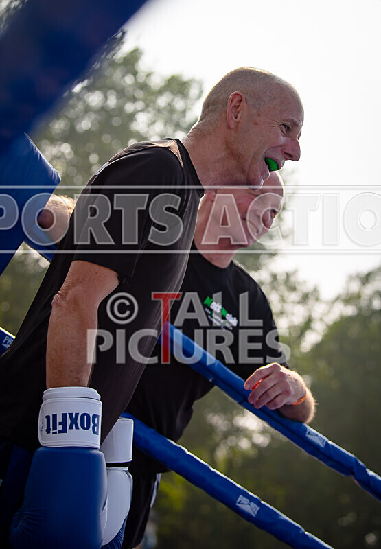 BOUT 2 - Steve -The Stoat- Ozanne v Alan -Dinosaur- Donaldson-3 - BOUT 2 - Steve 'The Stoat' Ozanne v Alan 'Dinosaur' Donaldson