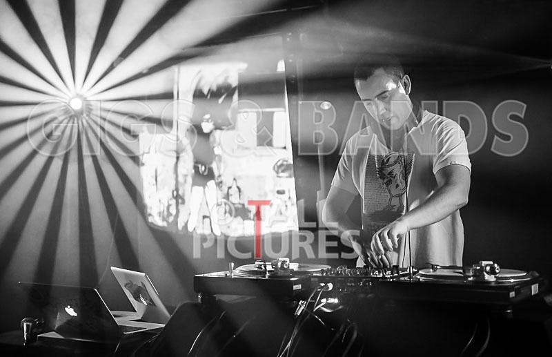 DJ Woody-19 - DJ WOODY