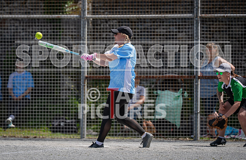 Manor Farm Donkeys v Tomahawks-3 - MANOR FARM DONKEYS v TOMAHAWKS