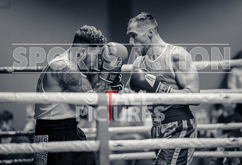 BOUT 13_Billy Poullain v Arran Devine-20 - BOUT 13_Billy Poullain v Arran Devine