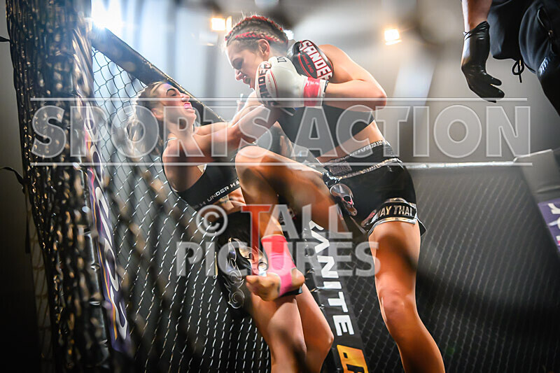 BOUT- 9 - Laura Douglas v Georgia Blumsom-10 - BOUT 9 - Laura Douglas v Georgia Blumsom