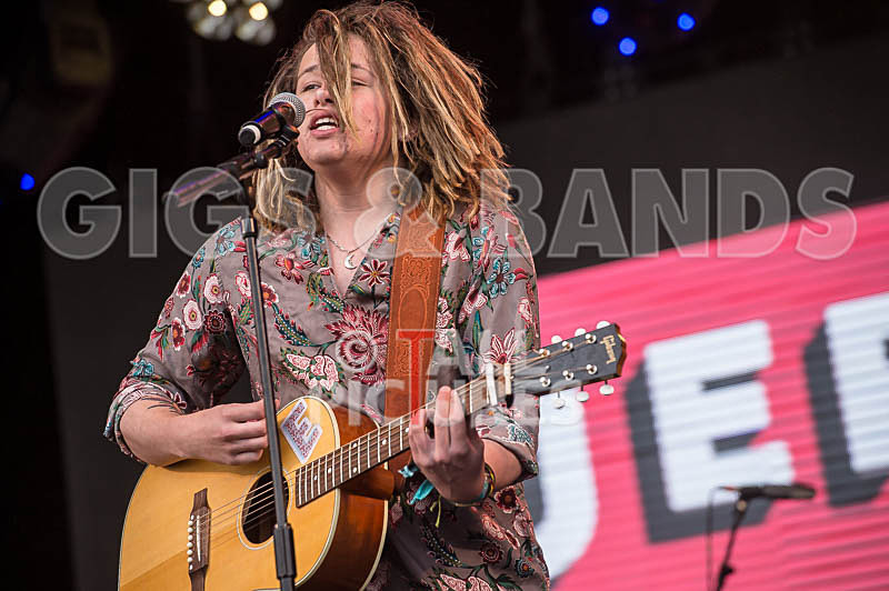 Luke Friend-2 - LUKE FRIEND