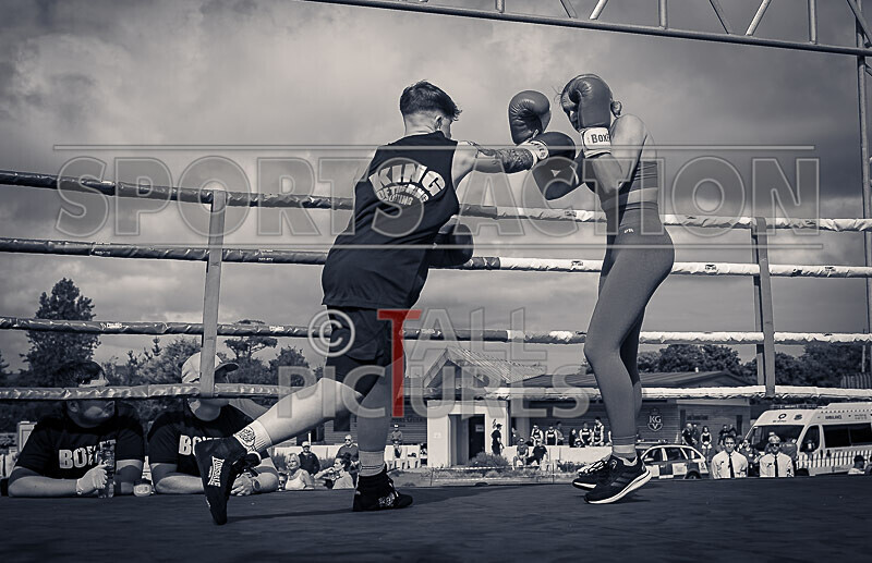 BOUT 5- Leonie Chardonnay Pike v Ellie Rocky Robinson-47 - BOUT 5- Leonie 'Chardonnay' Pike v Ellie 'Rocky' Robinson