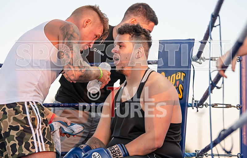 BOUT-13- Luke Skovronek v Jonny JB Burnard-12 - BOUT-13 Luke Skovronek v Jonny 'JB' Burnard
