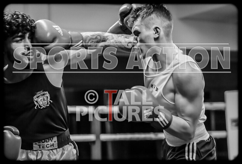 BOUT- 6 - Emile Prevel v Moin Khan-35 - BOUT: 6 - Emile Prevel v Moin Khan