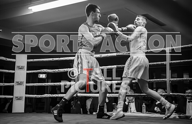 BOUT- 8 - Scott Little v Daniel Lonergan-9 - BOUT: 8 - Scott Little v Daniel Lonergan