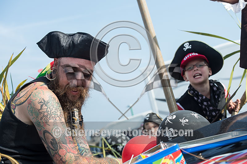 Powerboat Parade_2014-9 - UIM WORLD OFFSHORE CHAMPIONSHIP BOAT PARADE
