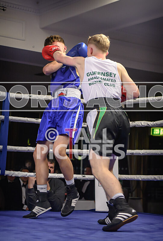 BOUT 6- Finn Walsh v Tom Brown-23 - BOUT 6 - Finn Walsh v Tom Brown
