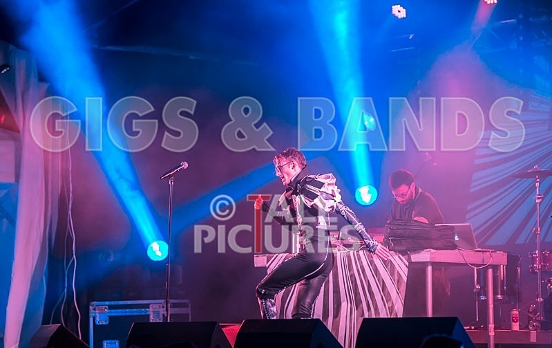 The Correspondants-28 - THE CORRESPONDANTS