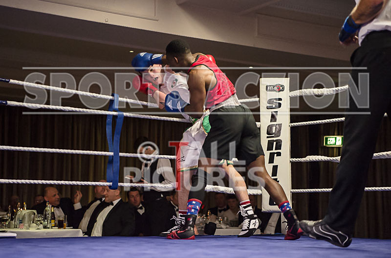 Bout - 11_Casey De La Mare v Babatunji Ogiunniya-25 - Bout - 11_Casey De La Mare v Babatunji Ogiunniya