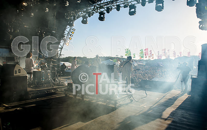 The Klaxons-2 - THE KLAXONS