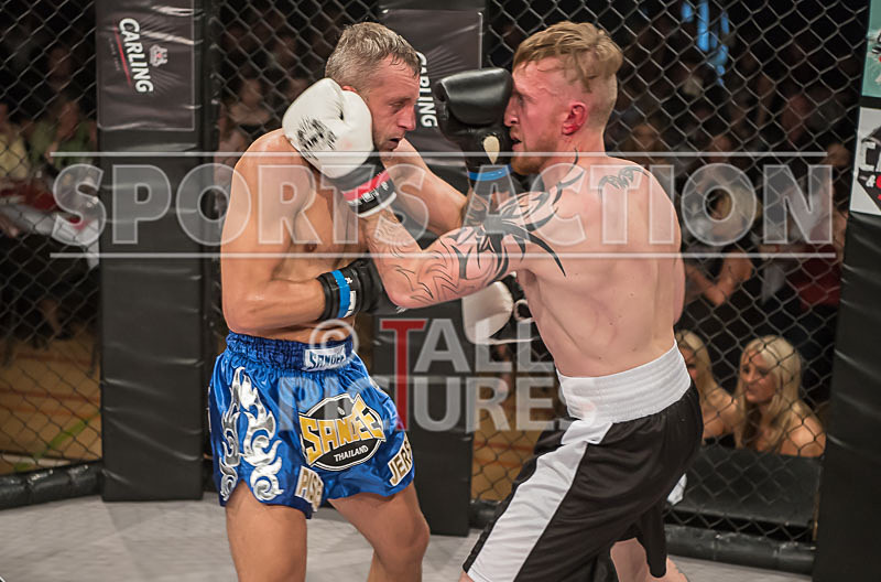 Marcin Wilinski v Dave Fairbrother-33 - BOUT 2 Marcin Wilinski v Dave Fairbrother