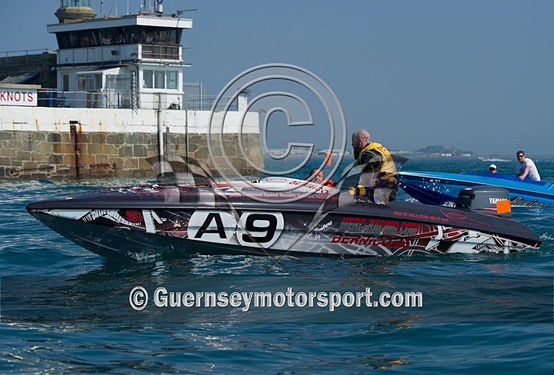 Powerboat_2011_Round-1-105 - ROUND-1 NORTH BEACH OUTER