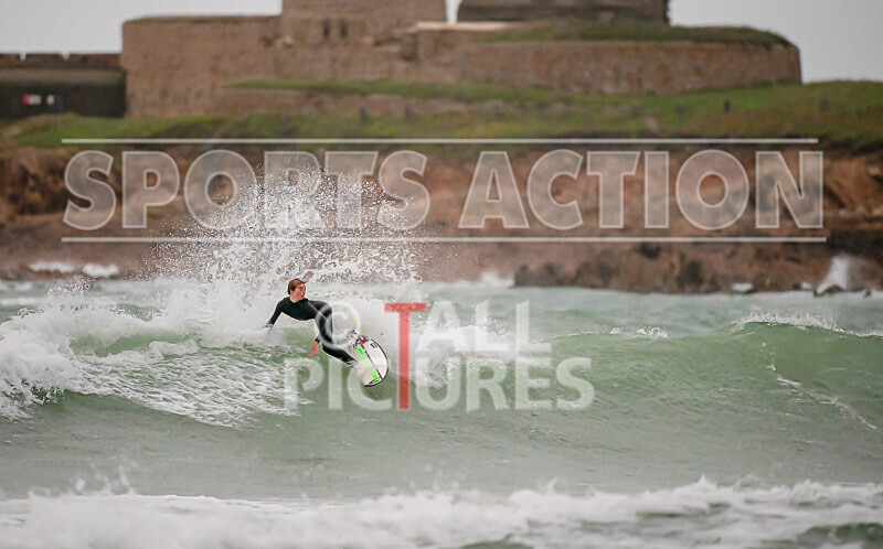 Surfing_01-11-2020-54 - SURFING AT VAZON BAY GUERNSEY