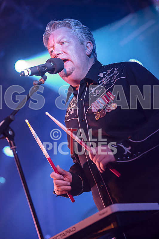 Fade to Grey-320 - FADE TO GREY