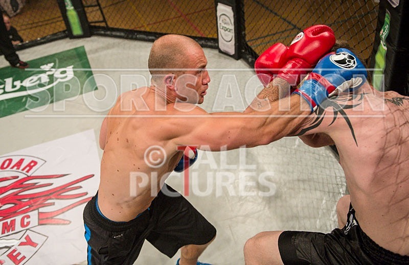 Lock-in Guernsey_2013_Bout-4-6 - BOUT-4