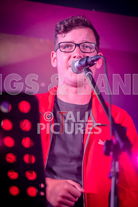 Motionless-17 - MOTIONLESS