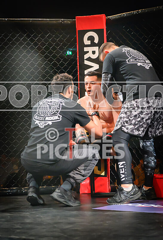 BOUT- 4 - Clayton Taylor v Alex Atkinson-30 - BOUT 4 - Clayton Taylor v Alex Atkinson