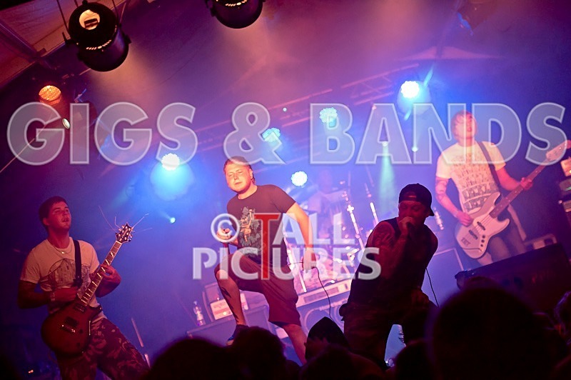 She Haunts the Roads-96 - SHE HAUNTS THE ROADS