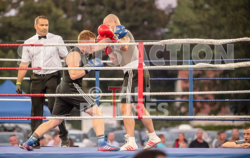 BOUT-15- Greg The Machine Gun Mackenzie v Jaques Big Dogg Colley-20 - BOUT-15: Greg 'The Machine Gun' Mackenzie v Jaques 'Big Dogg' Colley