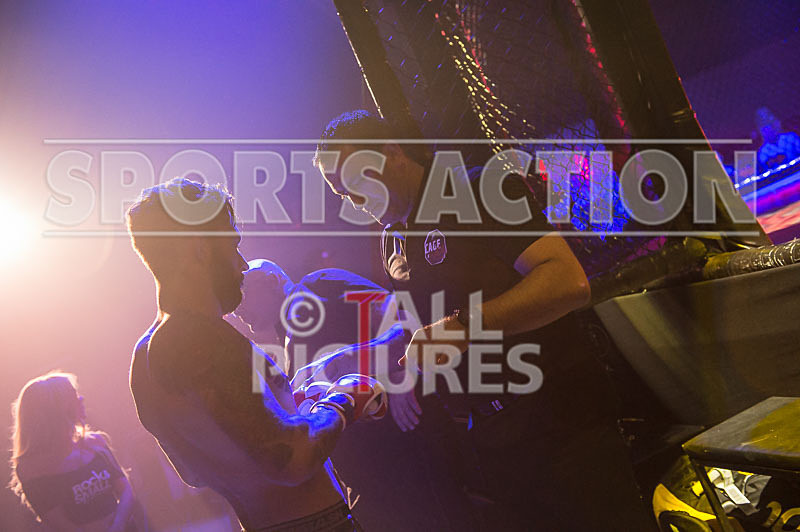 Michael Davies v Lewis Clapham-3 - MMA BRITISH LIGHTWEIGHT CHAMPIONSHIP