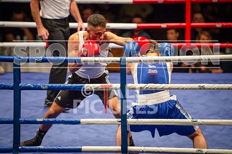 Bout 15_Marcus Magloire v Josh Boderick-2 - Bout 15_Marcus Magloire v Josh Boderick