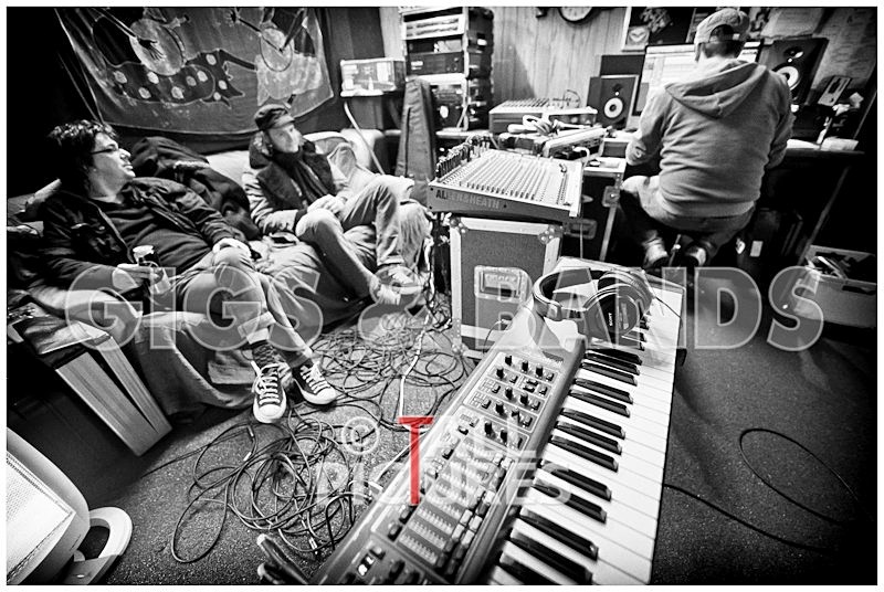 Teaspoonriverneck Studio Session-130_BW - TEASPOONRIVERNECK