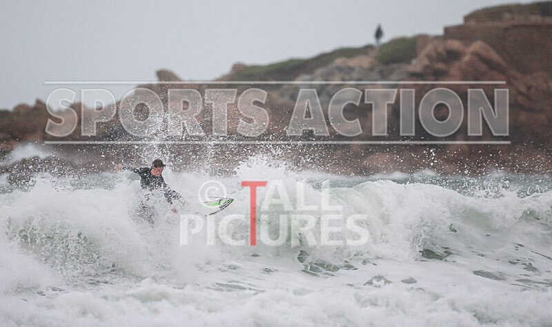 Surfing_01-11-2020-32 - SURFING AT VAZON BAY GUERNSEY