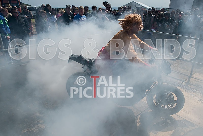 Twelve Ton Trouble-18 - TWELVE TON TROUBLE