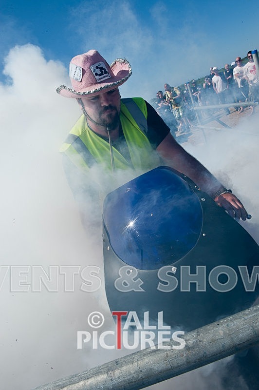 Greenman Burnout-17 - GREENMAN BURNOUTS 2010