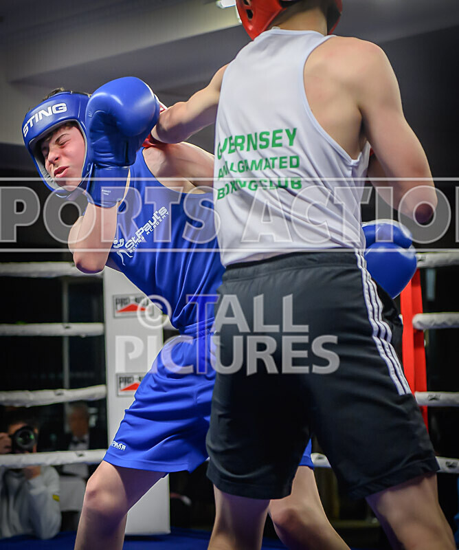 BOUT- 4 - Jacob Jones v Tommy Clark-21 - BOUT: 4 - Jacob Jones v Tommy Clark