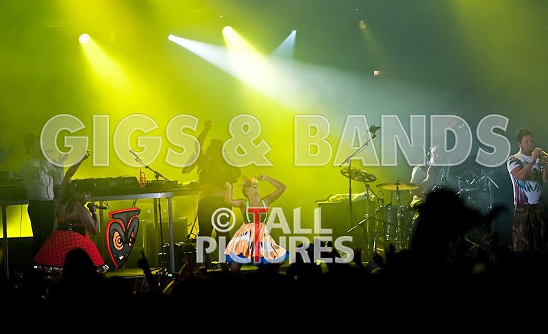 Basement Jaxx-35 - BASEMENT JAXX