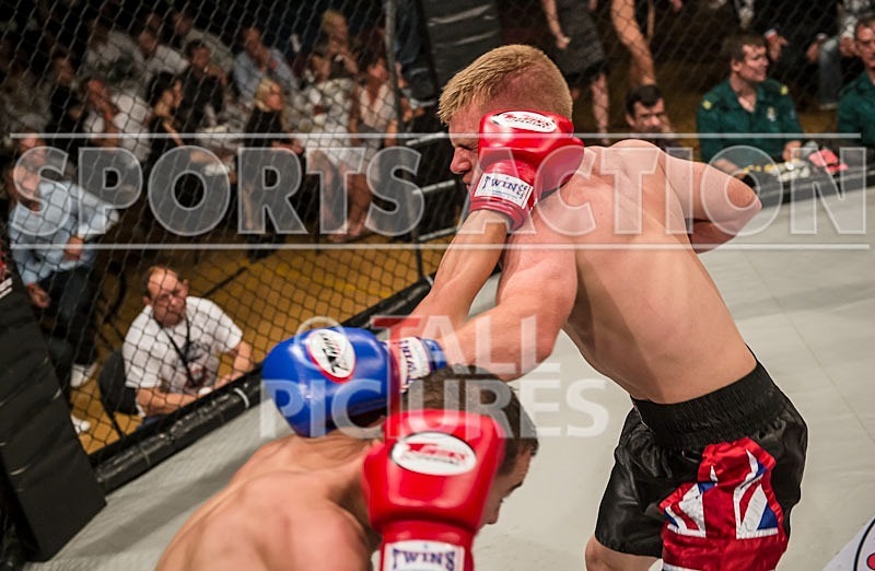 Cage Fighting_2012_Bout 2-38 - BOUT-2