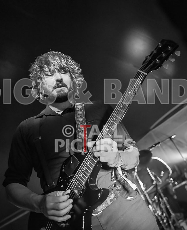 The Graveltones-20 - THE GRAVELTONES