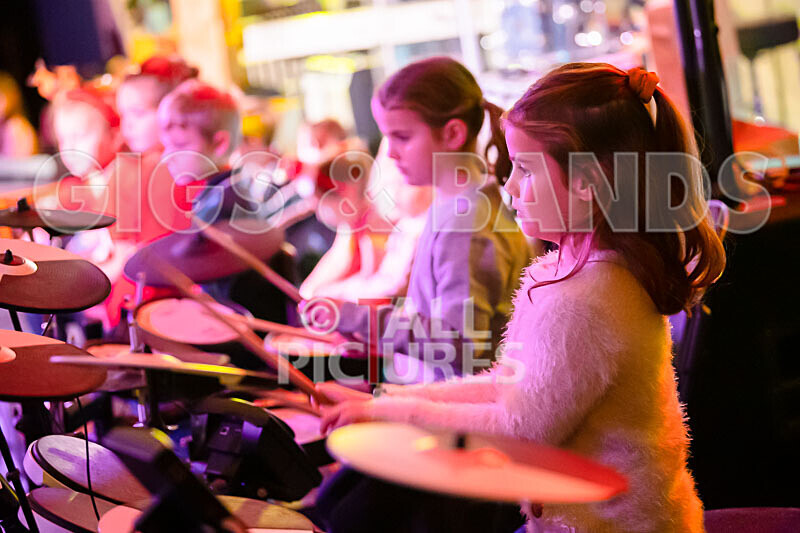 SoPM Christmas Concert 2019-33 - SCHOOL OF POPULAR MUSIC CHRISTMAS CONCERT 2019