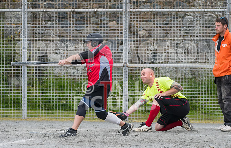 Softball_22-06-2016-10 - DRUNKEN DUCK RANGERS v REBELS