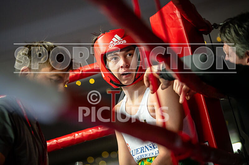 BOUT 4_Ross Vinning v Henry Wells-17 - BOUT 4_Ross Vinning v Henry Wells