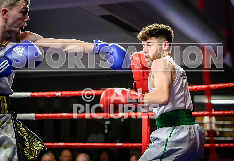 BOUT- 10 - Tom Teers v Shane Smith-25 - BOUT: 10 - Tom Teers v Shane Smith