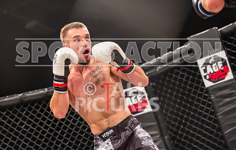 BOUT-2- Jason Enticott v Josh Manning-32 - BOUT-2: Jason Enticott v Josh Manning