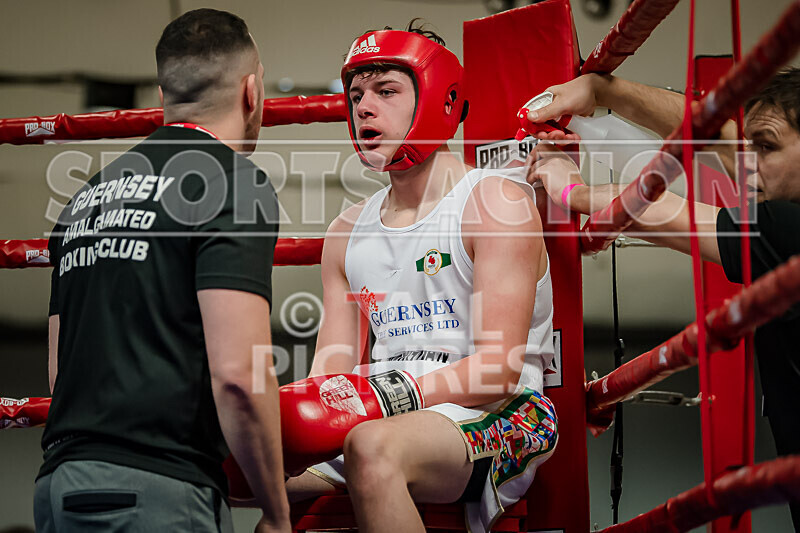 BOUT 5 - Ethan Le Moignan v Yoan Slaveykov-18 - BOUT 5 - Ethan Le Moignan v Yoan Slaveykov