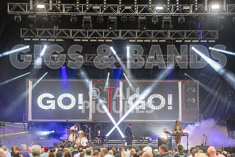 Public Service Broadcasting-13 - PUBLIC SERVICE BROADCASTING