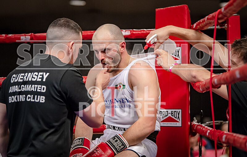 BOUT 8 - Rusian Gogercaks v Ricky Barrett-23 - BOUT 8 - Rusian Gogercaks v Ricky Barrett