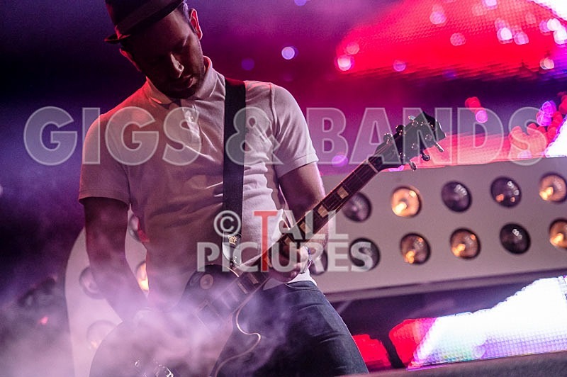 Chase  Status-28 - CHASE & STATUS