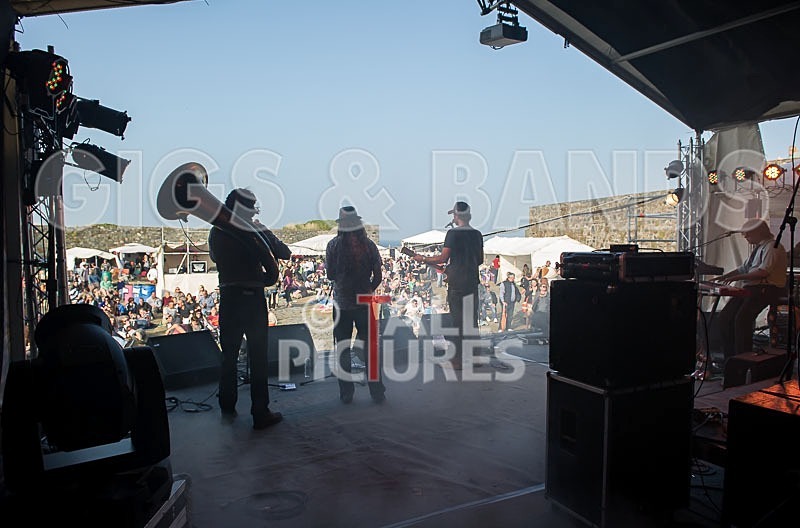 Myniemoe-15 - MYNIEMOE